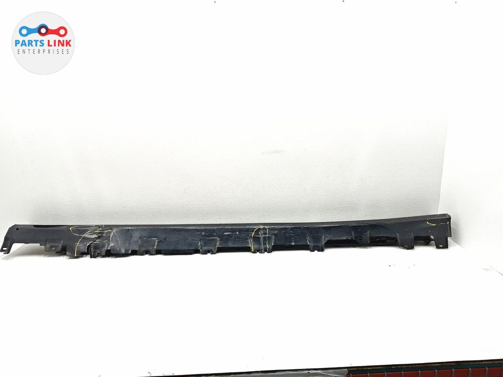 2019-22 BMW X7 LEFT ROCKER DRIVER SIDE SKIRT TRIM COVER PANEL BLACK 475M