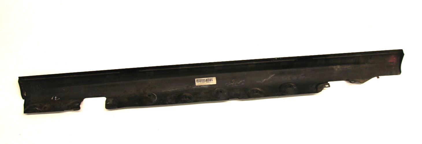 BMW OEM E46 left right black side skirt outer kick panel 51718226121 51718226122