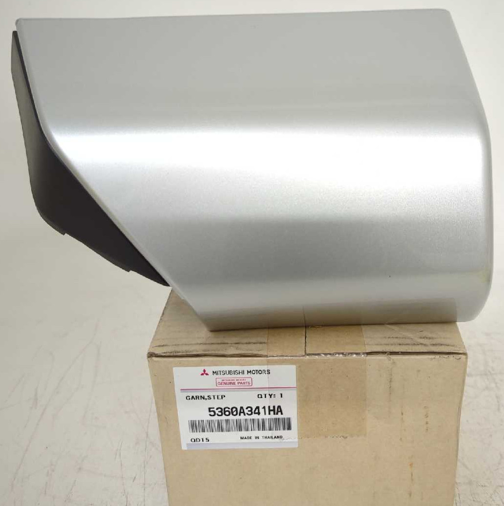 New OEM Genuine Mitsubishi Running Board End Cap 2016-2019 L200 5360A341HA Gray