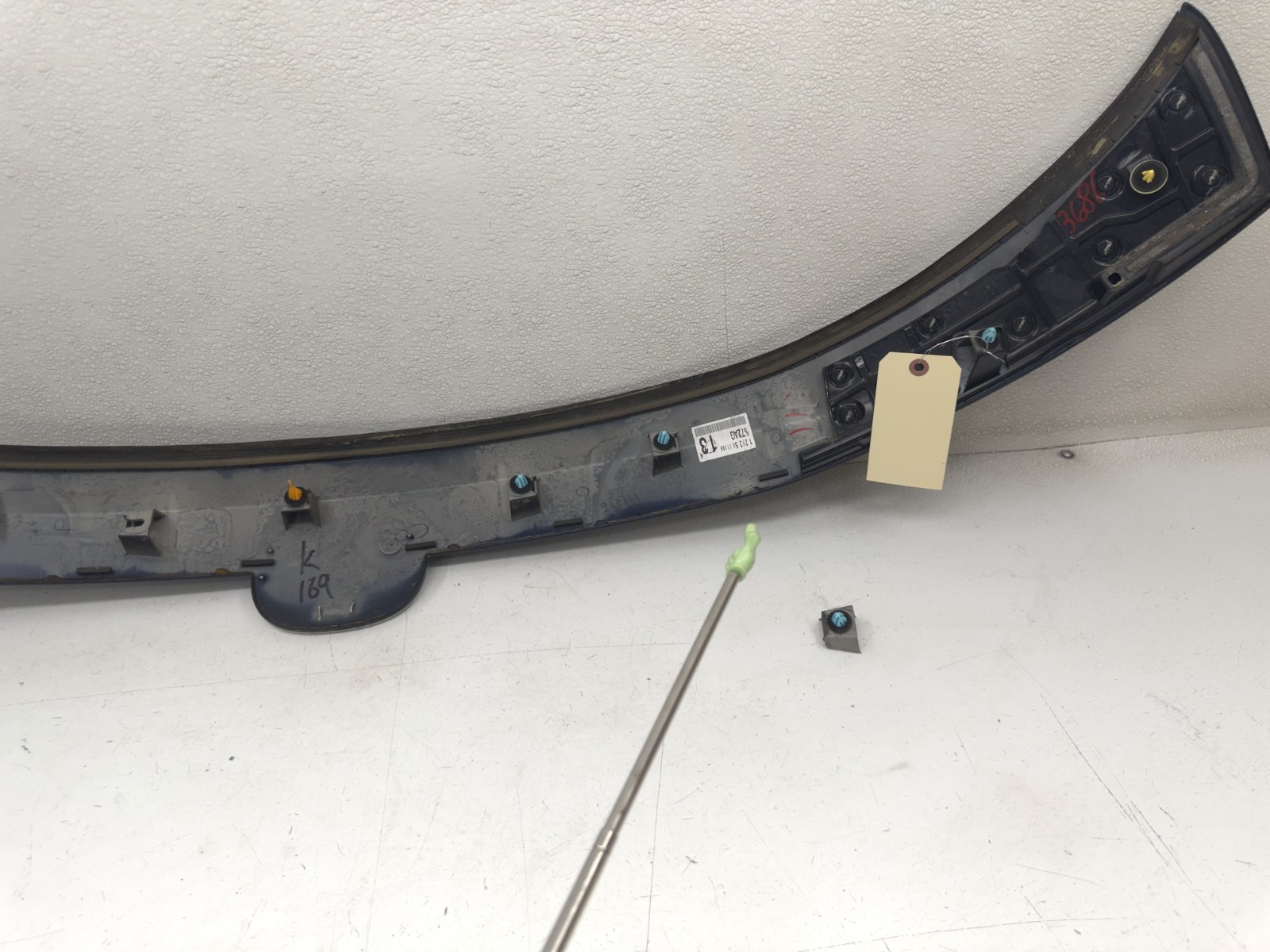 17-25 MAZDA CX-5 REAR TRUNK LID COVER MOLDING TRIM W/EMBLEM, OEM LOT3686
