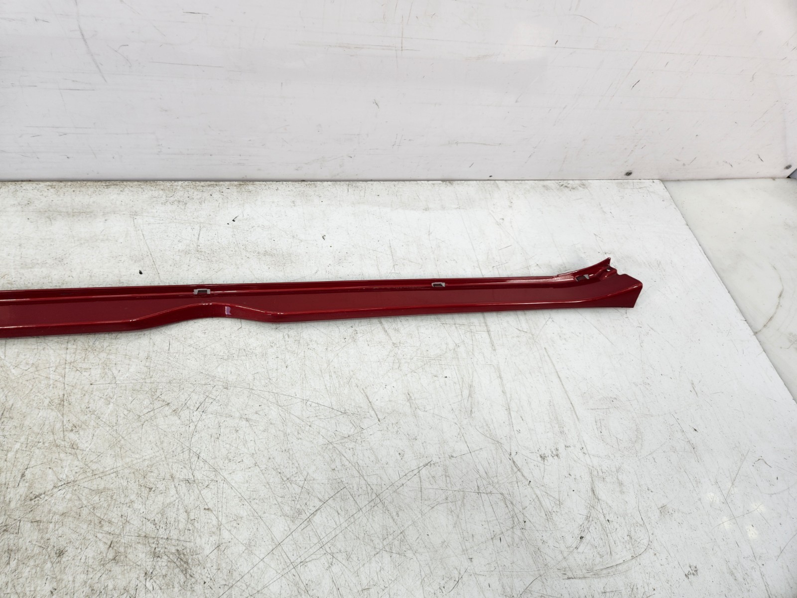 ✅ 21-25 OEM Tesla Model S Left Driver Side Rocker Panel Scuff Plate Molding Red