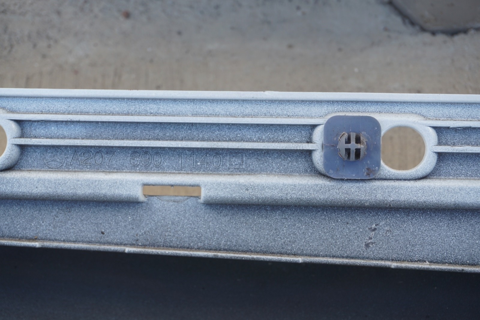 2011 – 2017 Mercedes E350 Convertible Base Left Side Rocker Panel Side Skirt OEM