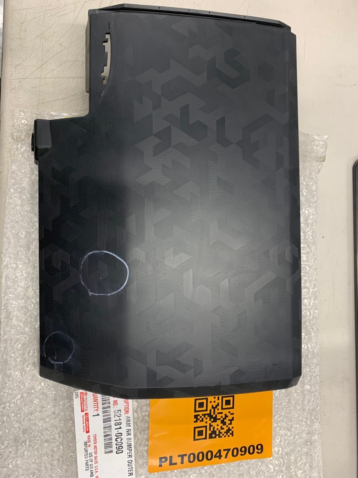 **SCUFFED** OEM 2022-2026 Toyota Tundra Rear Right Outer Bumper Cover Trim
