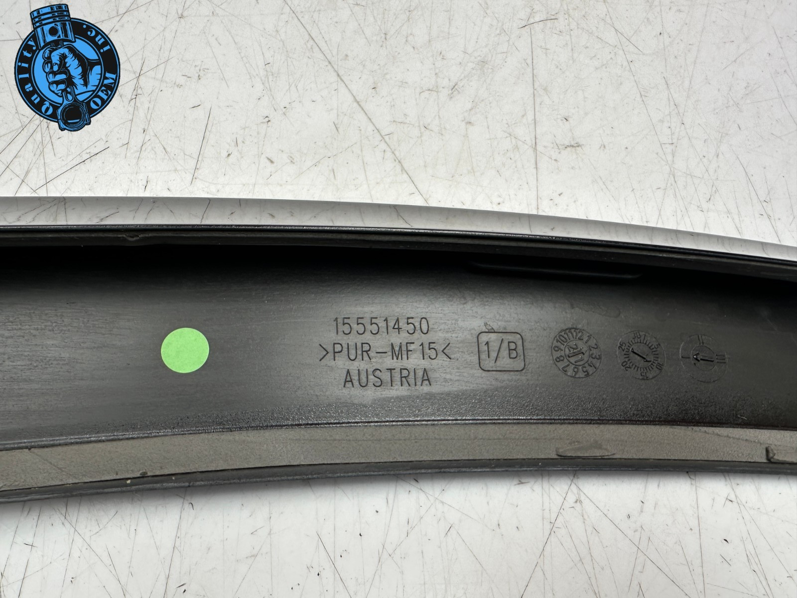 2020-2025 MERCEDES CLA250 – REAR TAILGATE TRUNK LID SPOILER WING BLACK OEM 55kmi