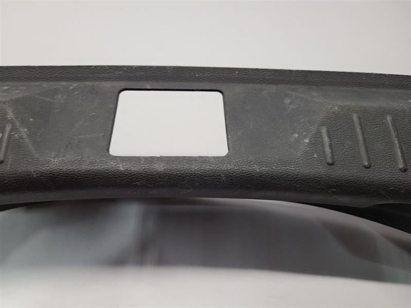 2013-2019 FORD ESCAPE LOWER LIFTGATE MOULDING