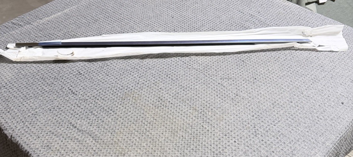 2011 – 2020 INFINITI QX80 QX56 FRONT RIGHT SIDE DOOR WINDOW BELT MOLDING OEM NEW