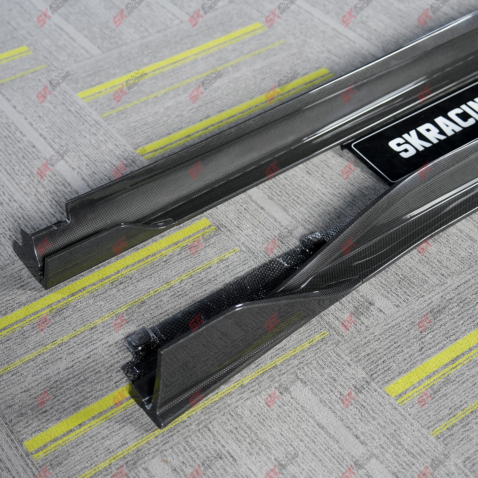 Plain/Twill Weave Carbon Fiber Side Skirts Lip Spoiler Fits Ferrari SF90 2020-24