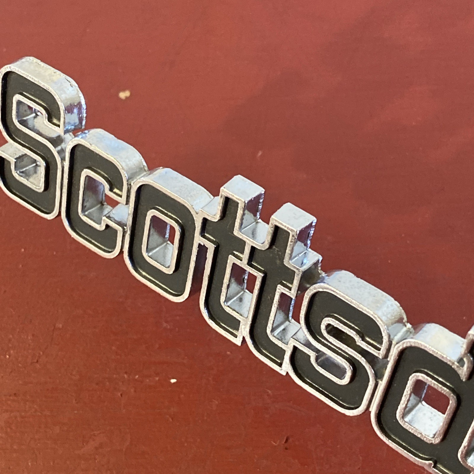 1975 – 1980 CHEVROLET SCOTTSDALE PICKUP TRUCK EMBLEM 349690