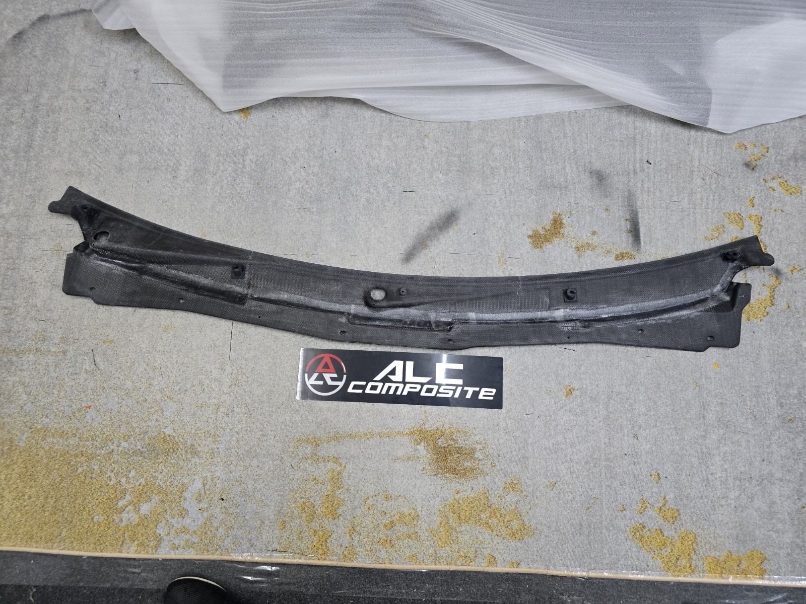 Fit for USDM LHD Nissan Silvia S15/S14/200sx Dry Carbon Wiper Cowl