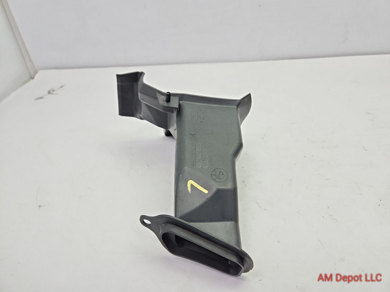 2009 BMW 135i 128i E82 E88 Front Left Large Water Drain 64316925977