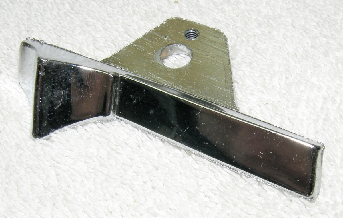NOS 1951-53 Buick Sedan & Wagon RH Center Pillar Lower Side Sweepspear Molding