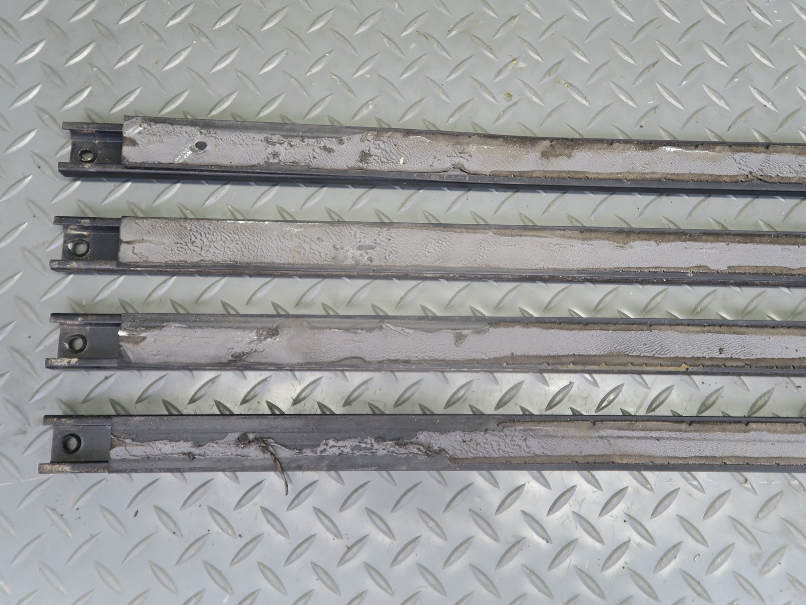 1991-1994 TOYOTA LAND CRUISER FJ80 ROOF MOLDING W COVER & BOLTS SET