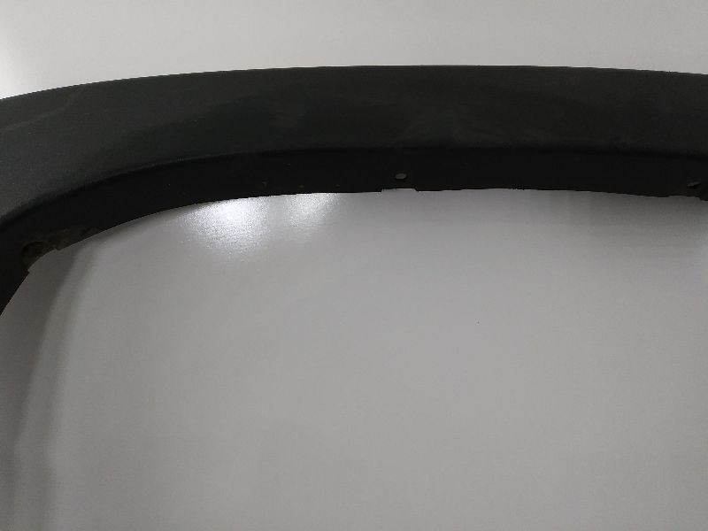 SILVRDO25 2005 Fender Moulding Passenger Rear Black Text. 352472