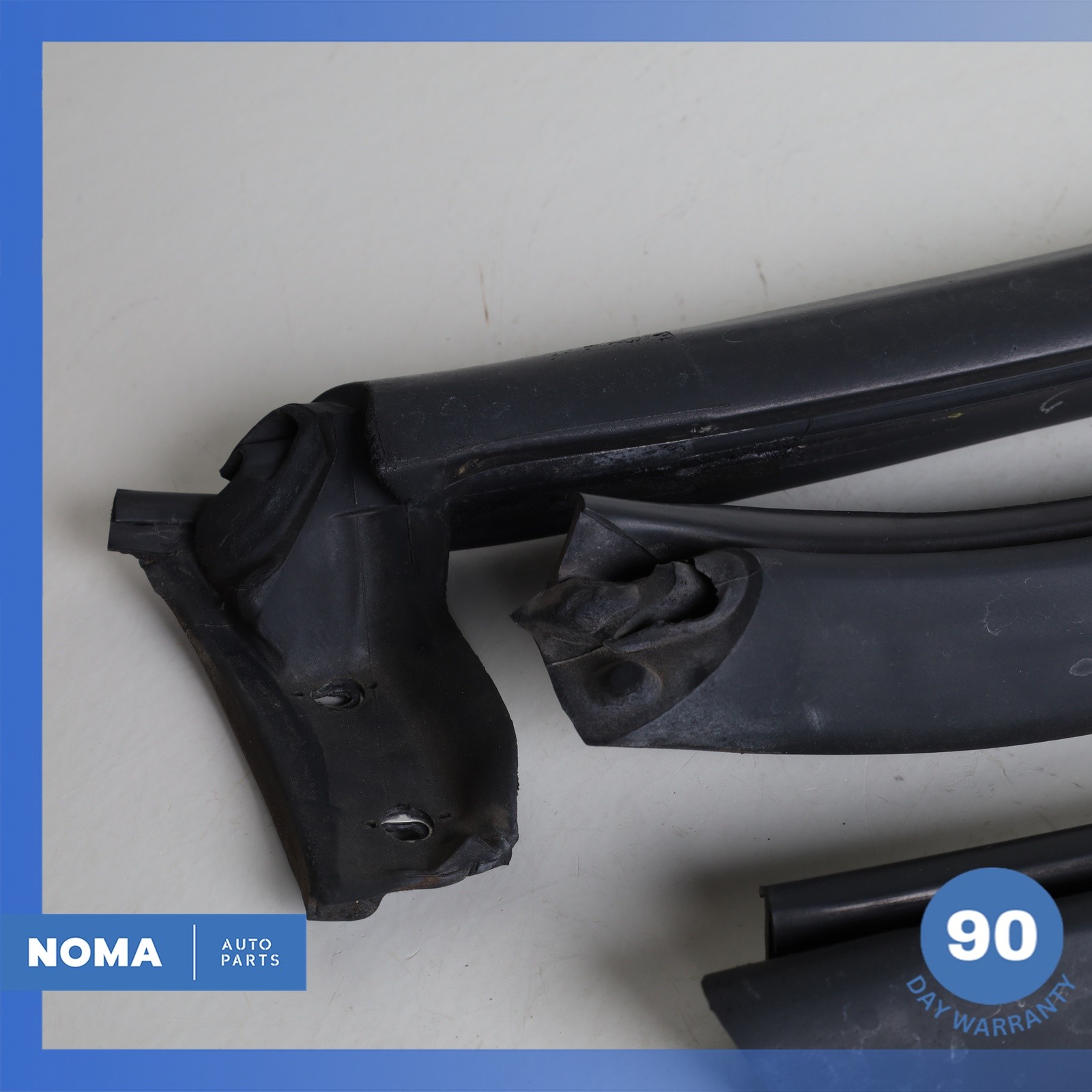 97-06 Jaguar X100 XK8 XKR Convertible Top Roof Left Molding Rubber Seal Set OEM