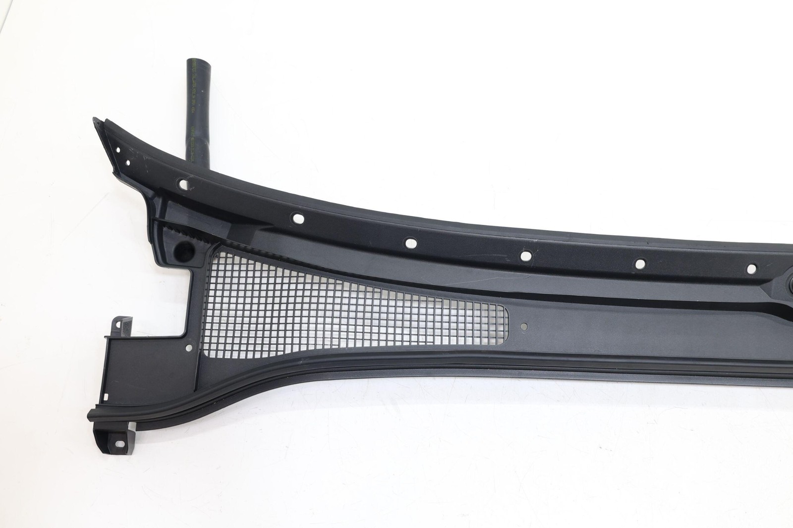 2023-2026 VINFAST VF 8 FRONT WINDSHIELD WIPER COWL GRILLE PANEL OEM BEX30013017