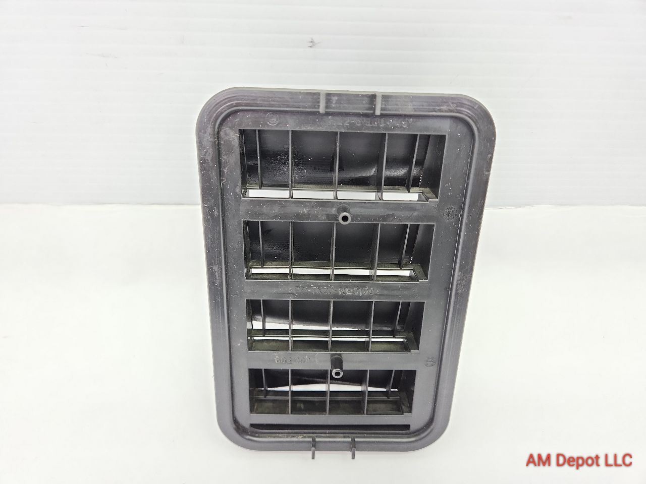 2009 BMW 135i 128i E82 E88 Trunk Vent Ventilation 64226937994, 64226900748