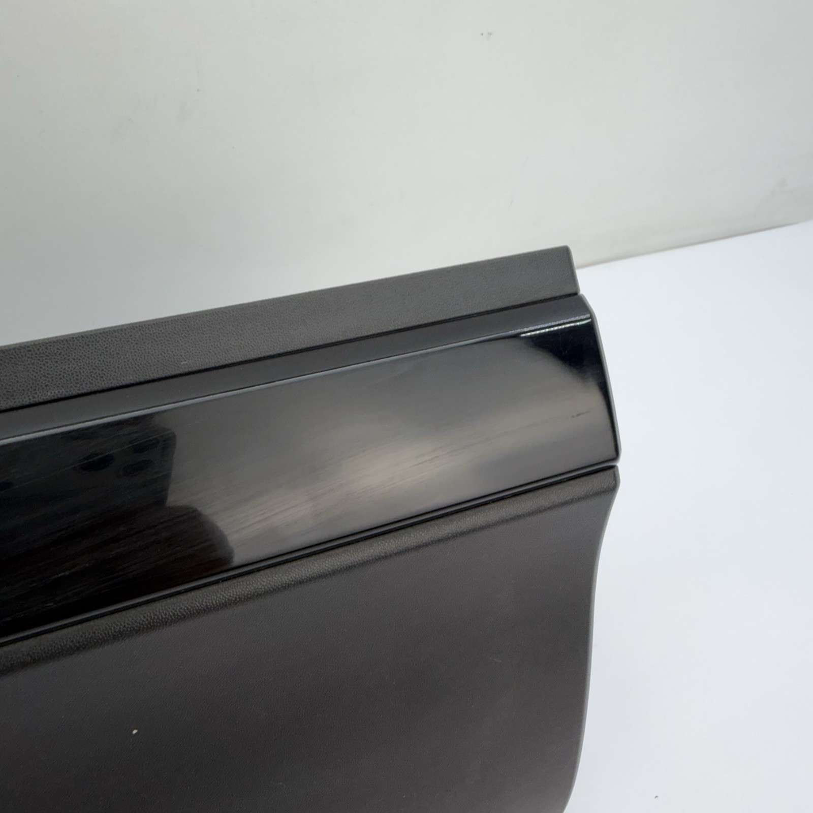 2020-2025 Kia Telluride Rear Right Door Lower Trim Molding 87778-S9000 OEM