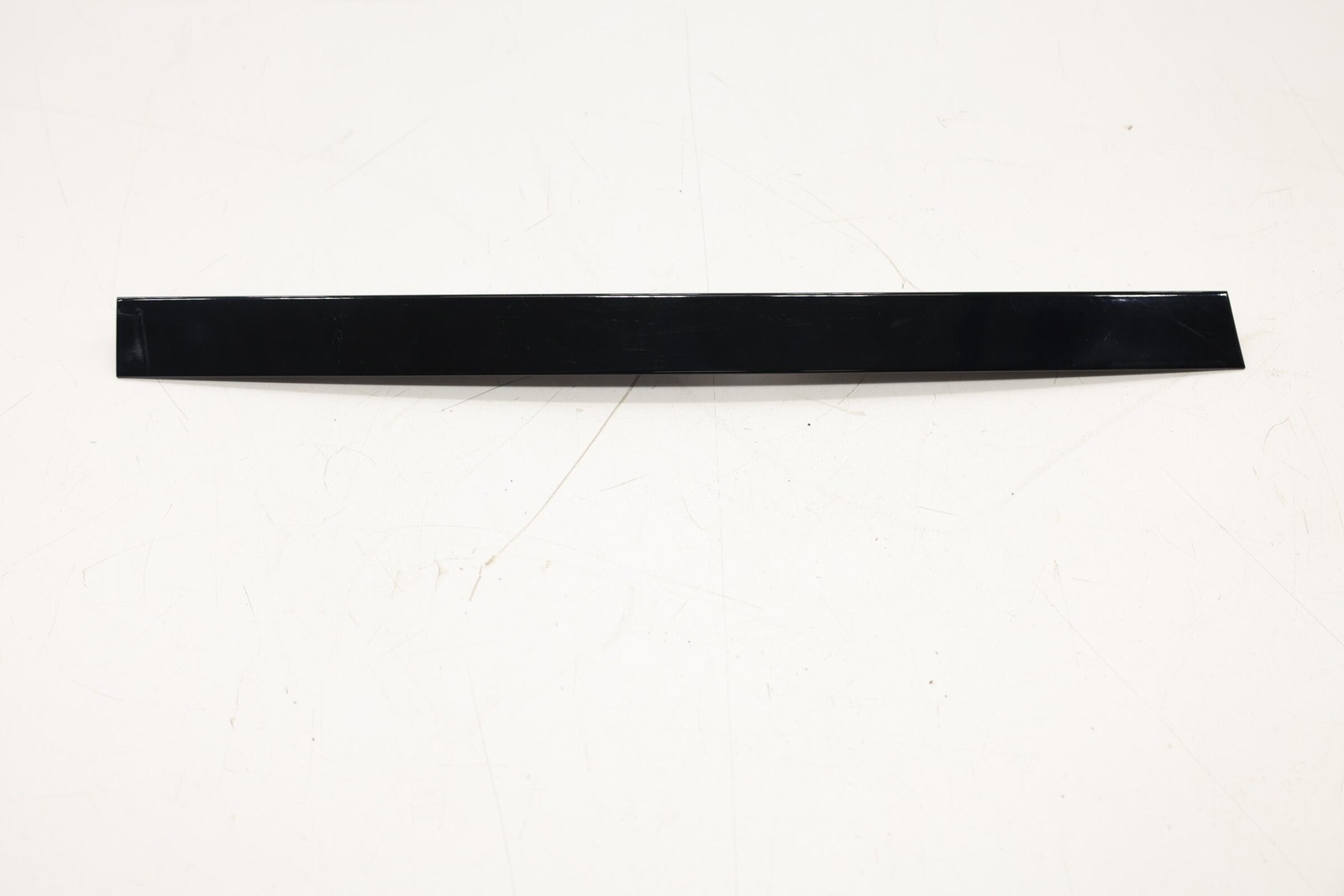 2019 – 2026 BMW X7 G07 REAR RIGHT SIDE APPLIQUE TRIM MOLDING PANEL COVER OEM